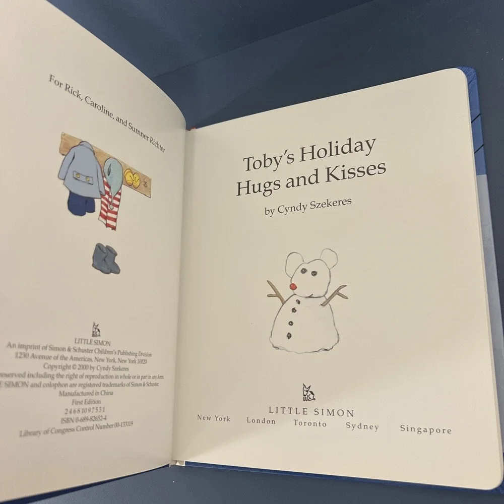 Tobys Holiday Hugs and Kisses - Hardcover By Szekeres,‎ Cyndy First Edition 2000